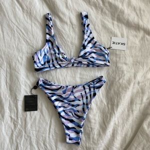 SKATIE Bikini Set in Meridian pattern